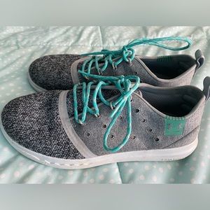 UA Womens tennis shoes